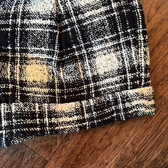 MNG Black & White Cuffed Shorts 100% Cotton - Picture 4 of 10